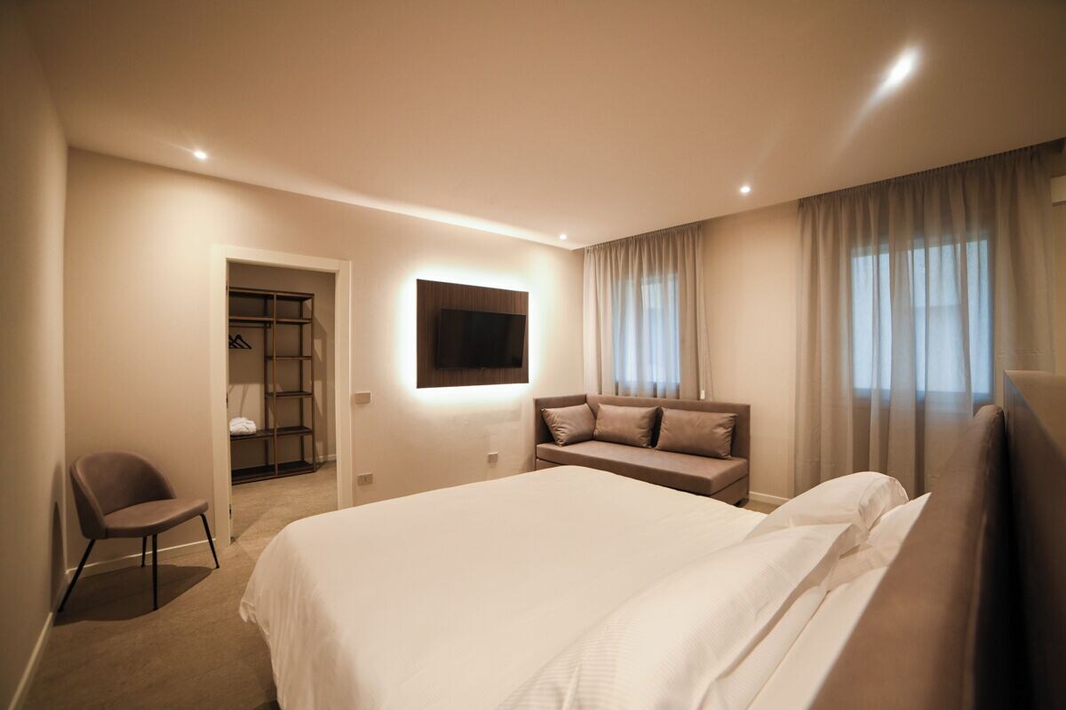 普通套房 | 埃及棉床單、高級寢具、羽絨被、Select Comfort 床墊