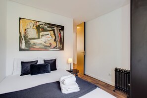 2 chambres, fer et planche à repasser, Wi-Fi gratuit, draps fournis