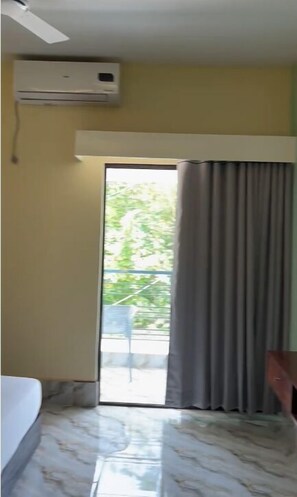Kamar Double Deluks, balkon, pemandangan gunung | Wi-Fi gratis