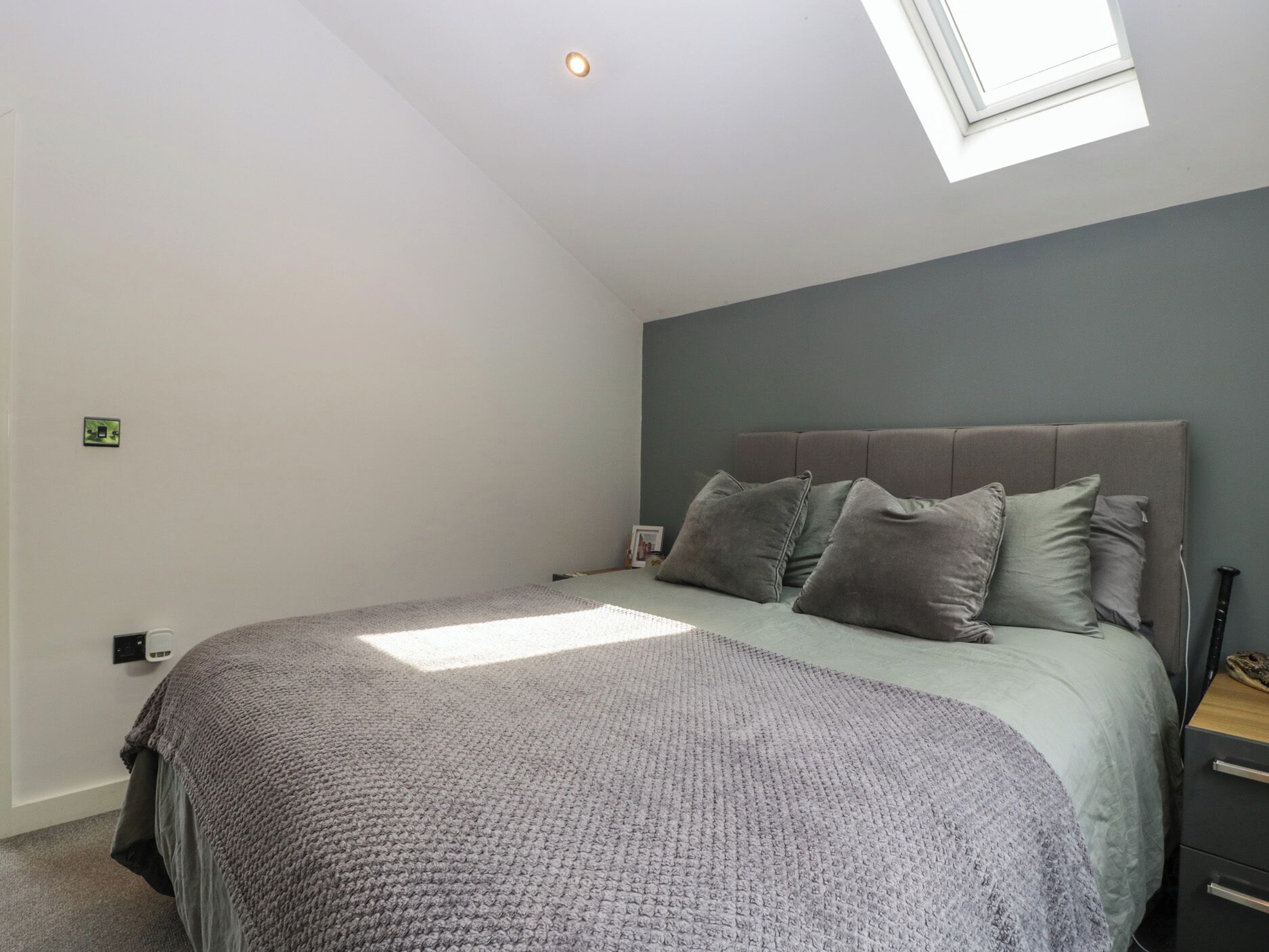 1 chambre, décoration personnalisée, ameublement personnalisé