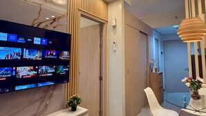 Condo, 2 phòng ngủ, phù hợp cho người khuyết tật | Phòng khách
