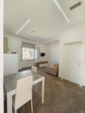 Caja de seguridad en la habitación, wifi gratis y ropa de cama . San Tommaso