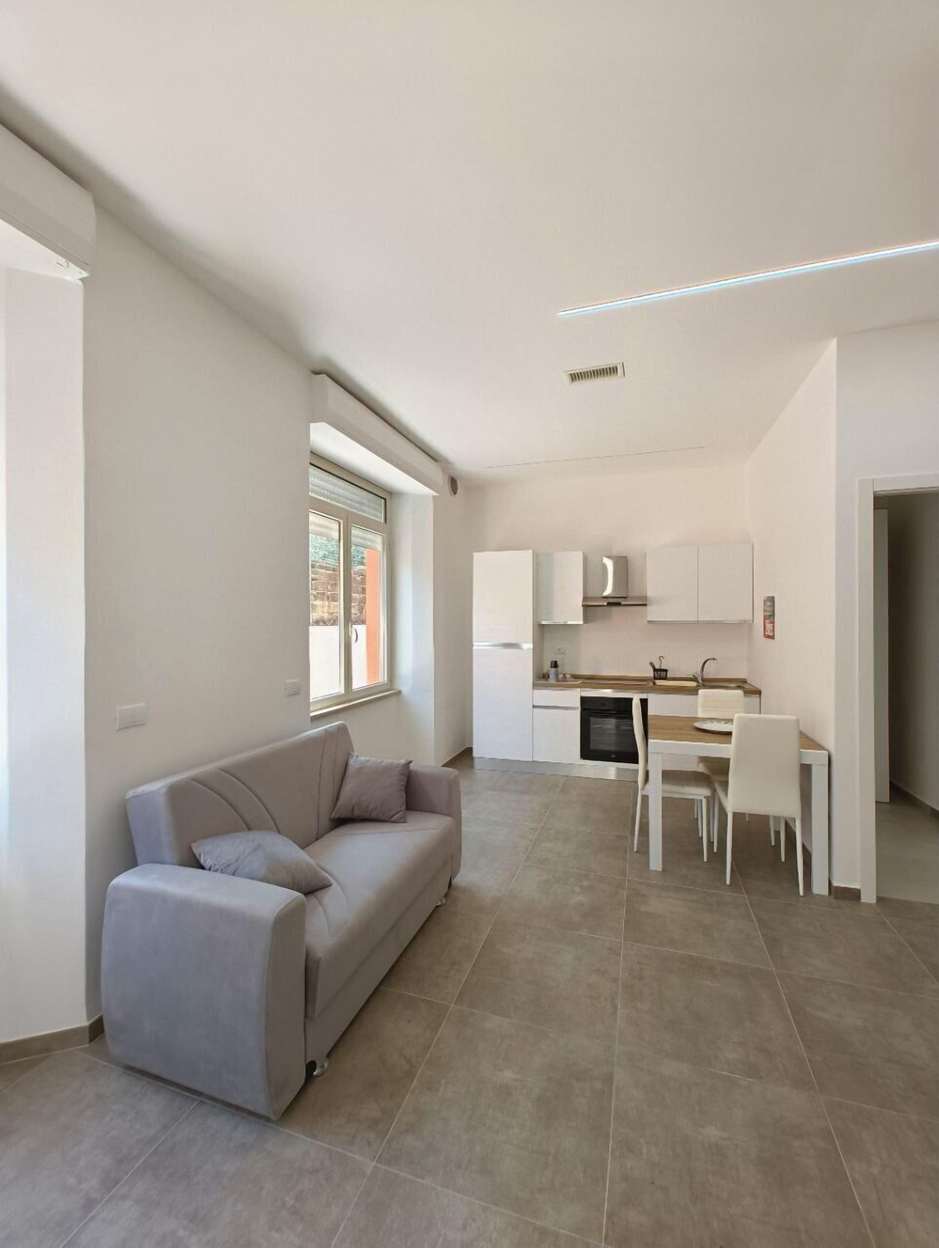 Apartemen | Dapur pribadi | Lemari es besar, oven, kompor, dan mesin espresso