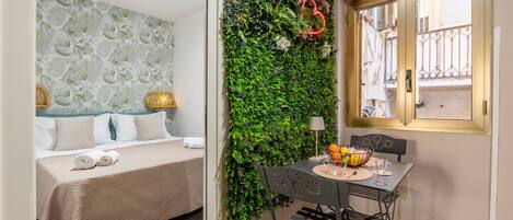 1 غرفة نوم ومكواة/لوح كي وواي فاي وملاءات أسرّة