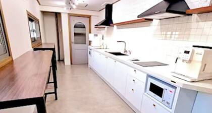 4Min Walk - Sinsa Station Line3 - #Gangnam #Garosugil #Central #Clinic