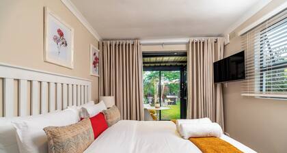 KaMuzi Tiny Retreat
Tiny comfy self contained space,10minutes from the airport