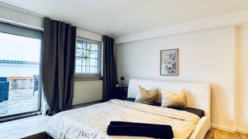 2 Schlafzimmer, Bügeleisen/Bügelbrett, Bettwäsche