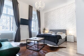 1 bedroom, desk, iron/ironing board, free WiFi