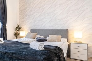 1 habitación, escritorio, tabla de planchar con plancha y wifi gratis 