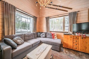 Fireplace - Aavalevi Niesta Cabin (Levi)