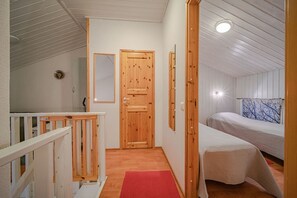 3 soverom, wi-fi (inkludert) og sengetøy