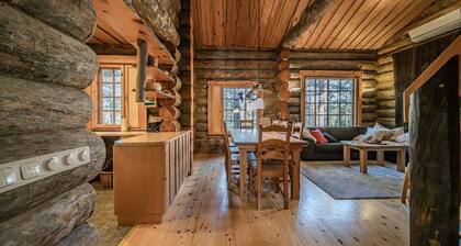 Lapland Log Villa in Levi Center