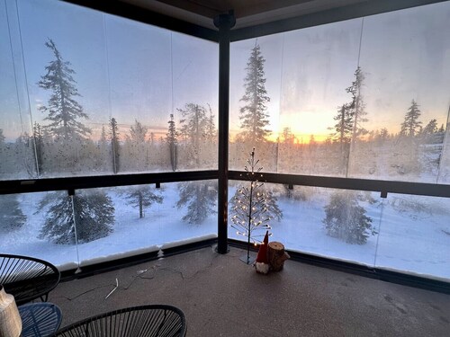 Aavalevi Edge Chalet, On the Mountain