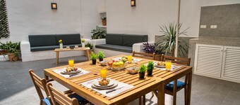 Stunning Home | WiFi | Beach 5min | 4BR