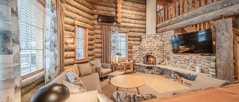 Télévision, cheminée