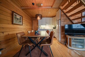Dining - Alpine Chalet Central By Aavalevi Holidays (Levi)