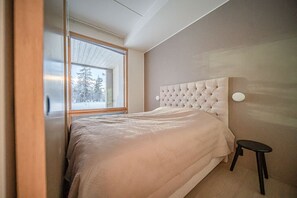 Schreibtisch, Bügeleisen/Bügelbrett, kostenloses WLAN, Bettwäsche