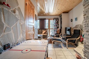 Spielezimmer
