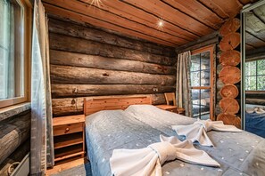 4 bedrooms, iron/ironing board, free WiFi, bed sheets - Ursa Major by Aavalevi Holidays (Levi)