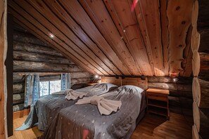 4 chambres, fer et planche à repasser, Wi-Fi gratuit, draps fournis