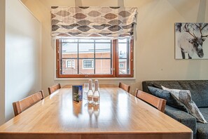 Dining - Nordic Alpine C5 by Aavalevi (Levi)