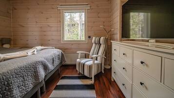 3 makuuhuonetta, silitysrauta/-lauta, ilmainen Wi-Fi, vuodevaatteet