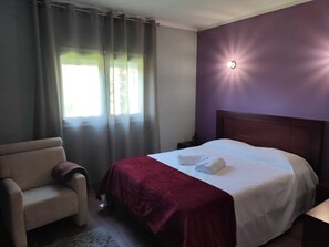 2 chambres, coffres-forts dans les chambres, Wi-Fi gratuit