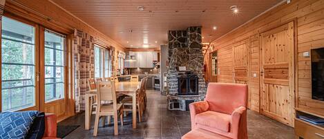 TV connectée, cheminée