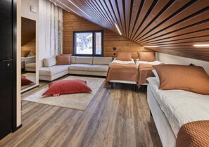 4 slaapkamers, een strijkplank/strijkijzer, gratis wifi, beddengoed