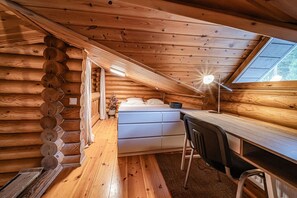 2 bedrooms, desk, iron/ironing board, free WiFi - The Nordic Nookhouse by Aavalevi Holidays (Levi)