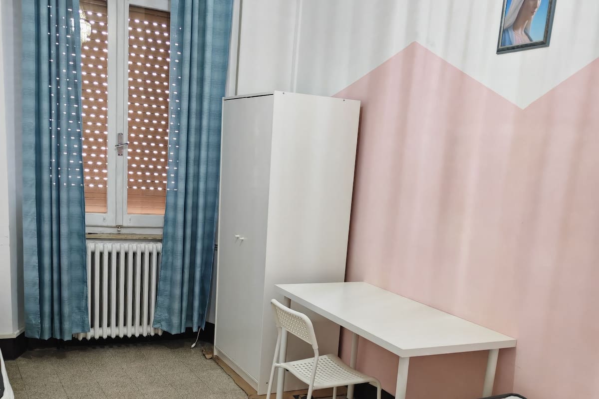 Basic-Zimmer | Kostenloses WLAN, Bettwäsche