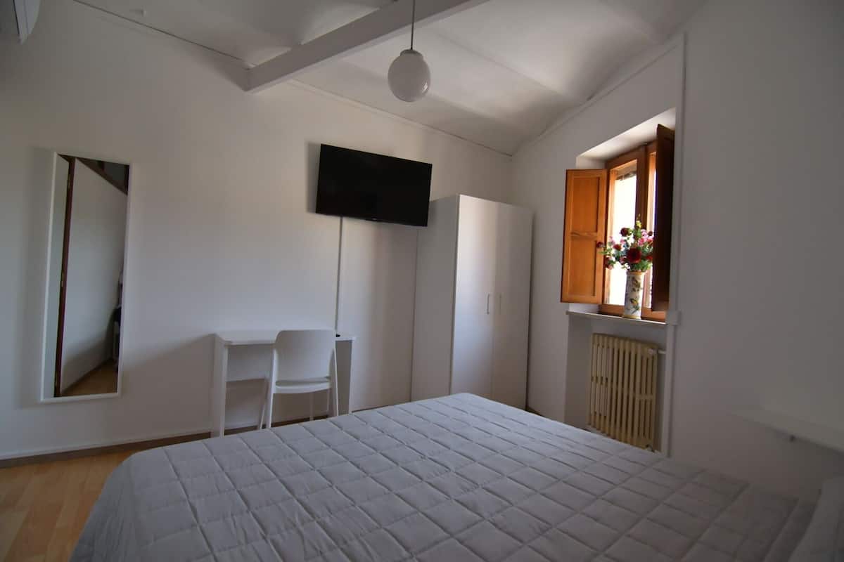 Classic-Vierbettzimmer | Kostenloses WLAN, Bettwäsche