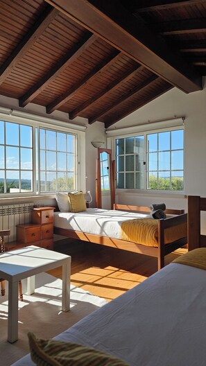 3 Schlafzimmer, kostenloses WLAN, Bettwäsche, Rollstuhlgeeignet