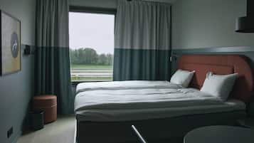 Standard Room, Multiple Beds, Non Smoking (King) | Free WiFi