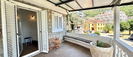 Comfort House | Terrace/patio