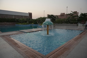 2 outdoor pools - THE HAVELI RESORT (Barmer)
