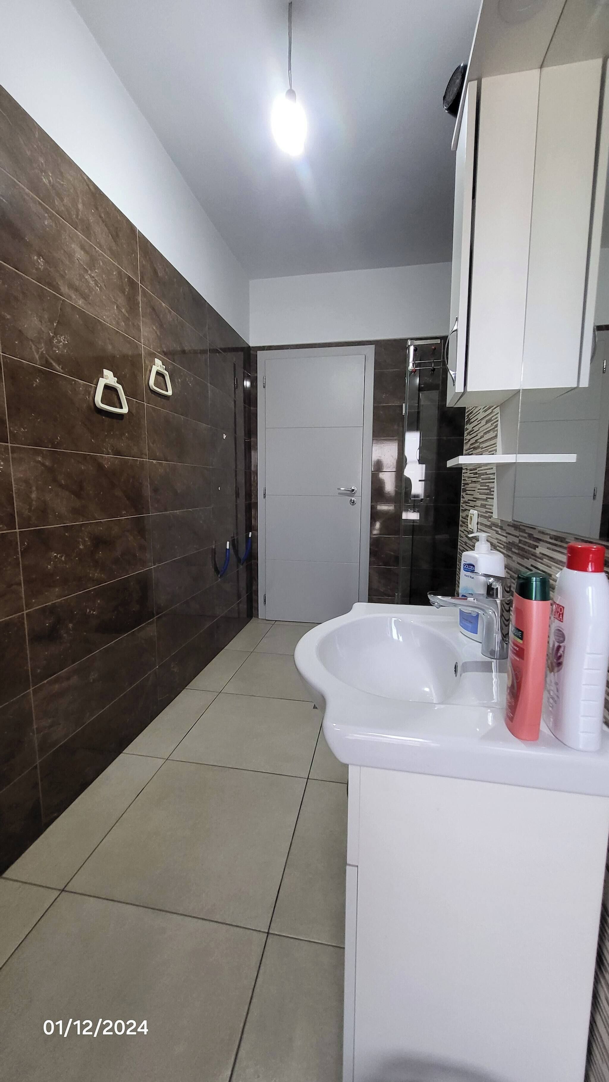 Shared Dormitory, 1 Bedroom, Smoking, Balcony | Bathroom