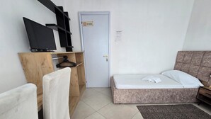 Gemeinsamer Schlafsaal, 1 Schlafzimmer, Raucher, Balkon | 1 Schlafzimmer