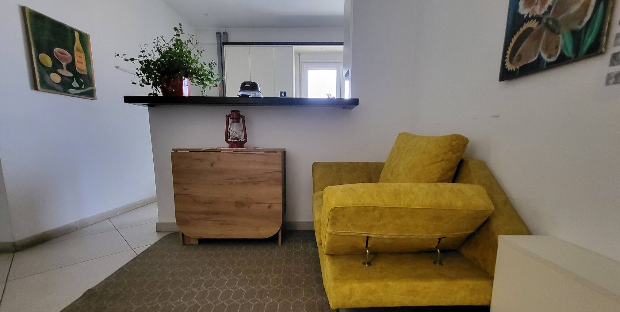 Shared Dormitory, 1 Bedroom, Smoking, Balcony | Living room