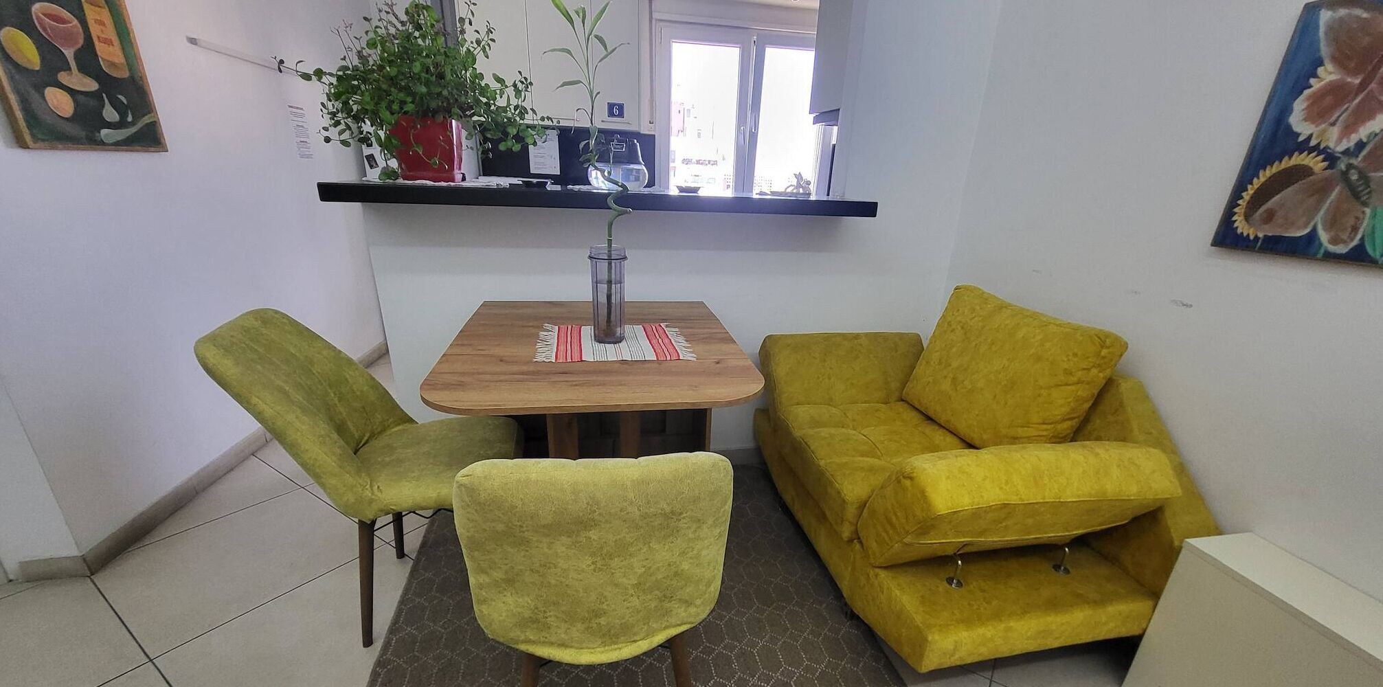 Shared Dormitory, 1 Bedroom, Smoking, Balcony | Living room
