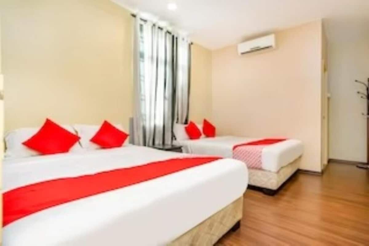 Free WiFi, bed sheets