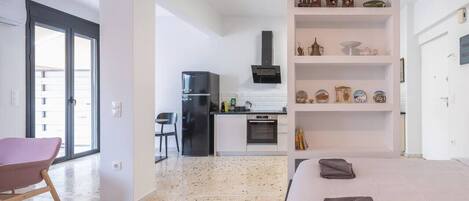 1 chambre, fer et planche à repasser, Wi-Fi, literie fournie