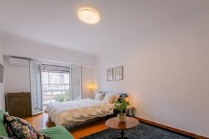 1 chambre, fer et planche à repasser, Wi-Fi, draps fournis