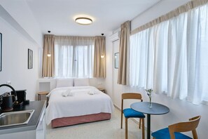 1 habitación, escritorio, wifi y ropa de cama 