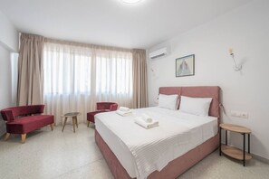 1 chambre, bureau, Wi-Fi, draps fournis