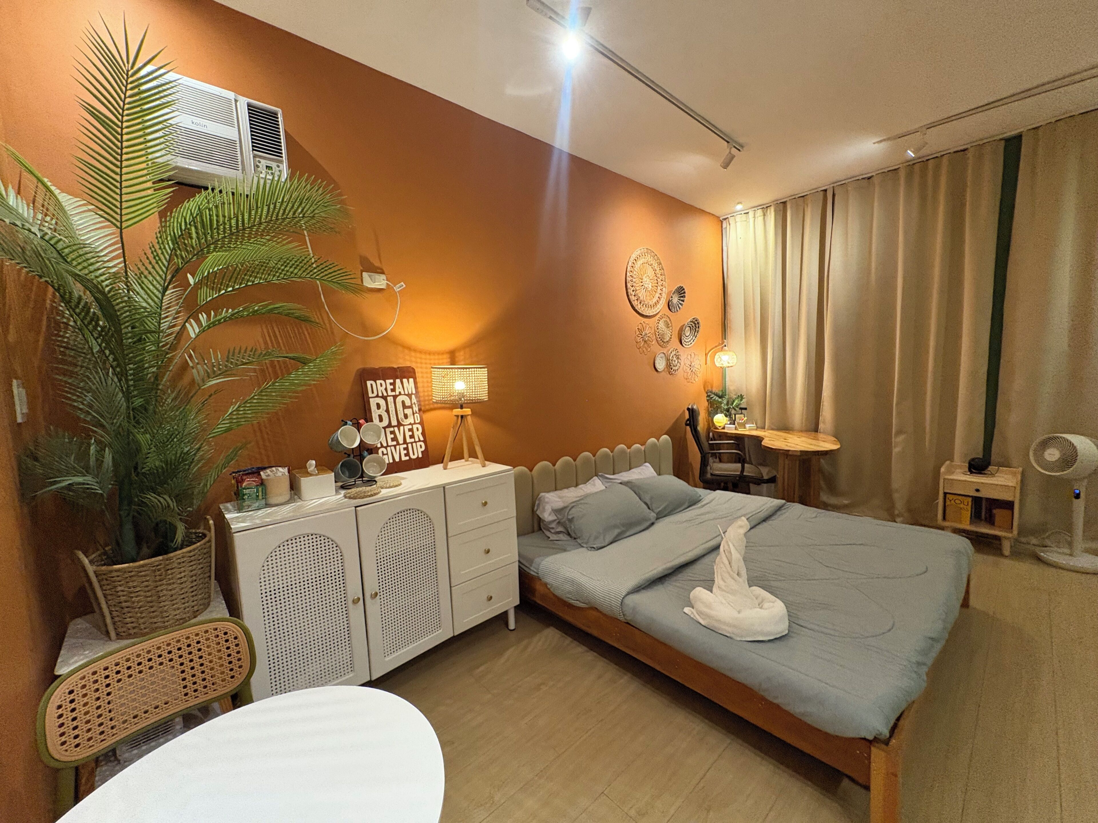 1 camera, una scrivania, ferro/asse da stiro, Wi-Fi gratuito