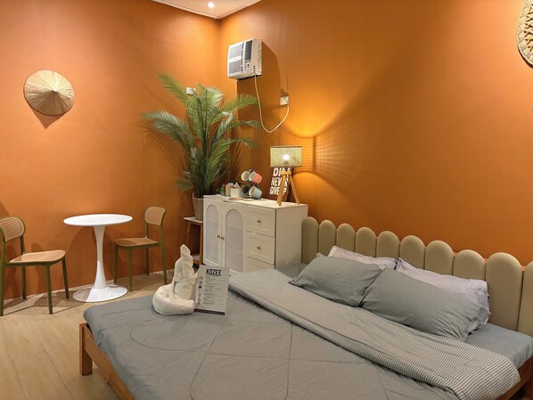 1 habitación, escritorio, tabla de planchar con plancha y wifi gratis 