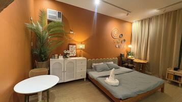 1 bedroom, desk, iron/ironing board, free WiFi