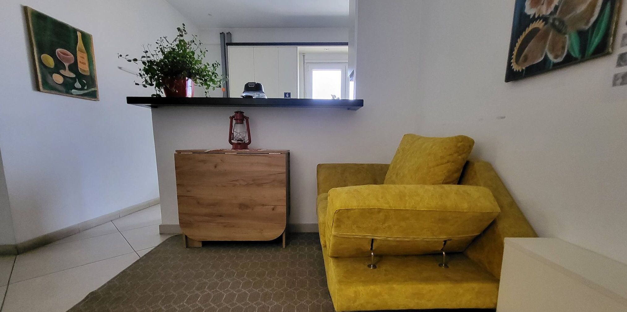 Shared Dormitory, 1 Bedroom, Smoking, Balcony | Living room