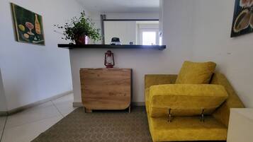 Phòng tập thể, 1 phòng ngủ, hút thuốc, ban công | Phòng khách